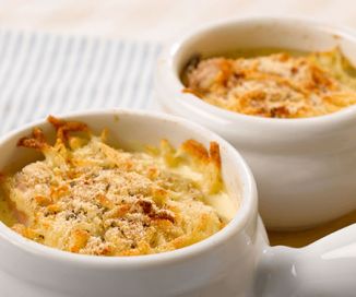 Palmitos gratinados con jamón